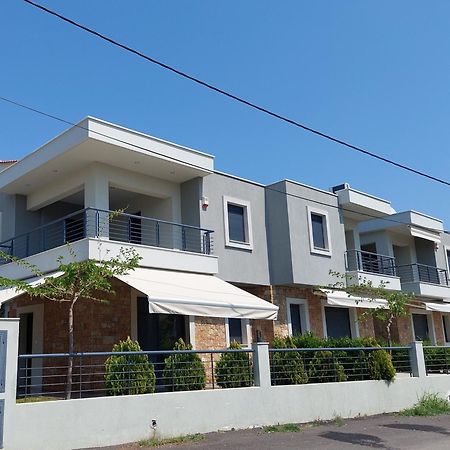 Nikiti Modern Villa Екстериор снимка