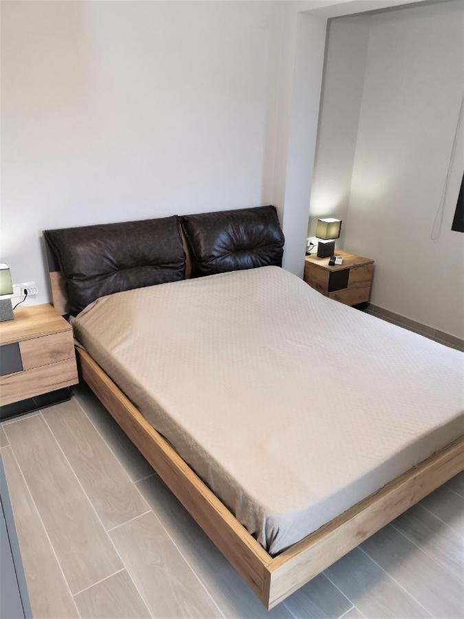 Nikiti Modern Villa Екстериор снимка