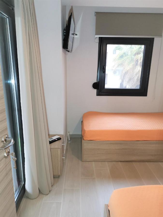 Nikiti Modern Villa Екстериор снимка